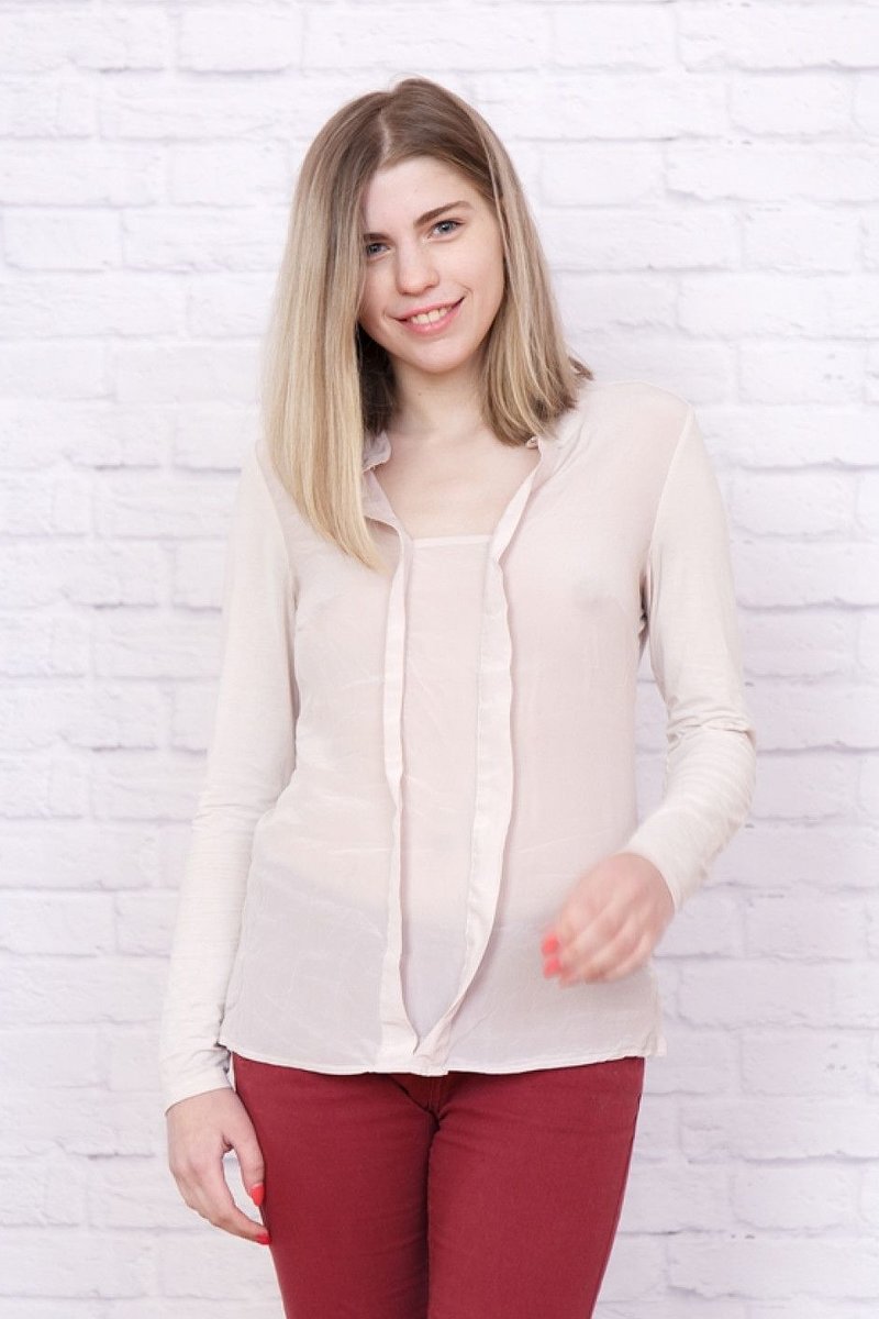 Альбина, 22 года, 0 размер груди